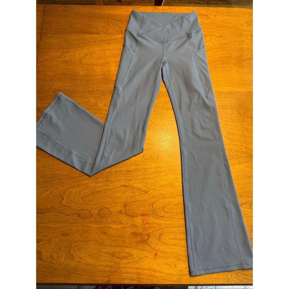 Fabletics Women's Ribbed V-Crossover Waistband Flared Yoga Pants Blue Size XS